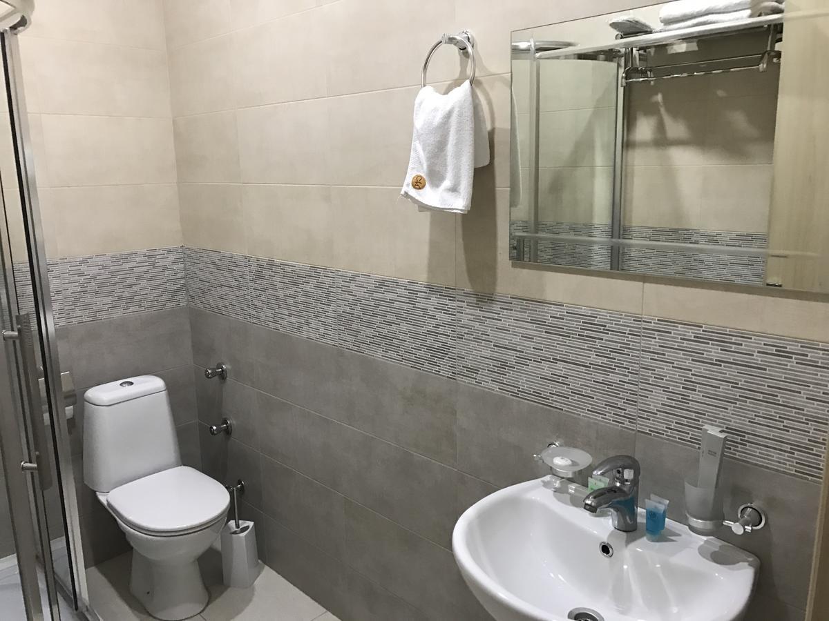 Hotel Marseille バトゥーミ エクステリア 写真